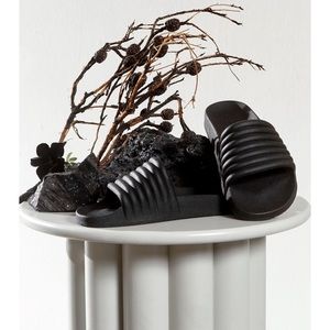 Girlfriend Collective Slides